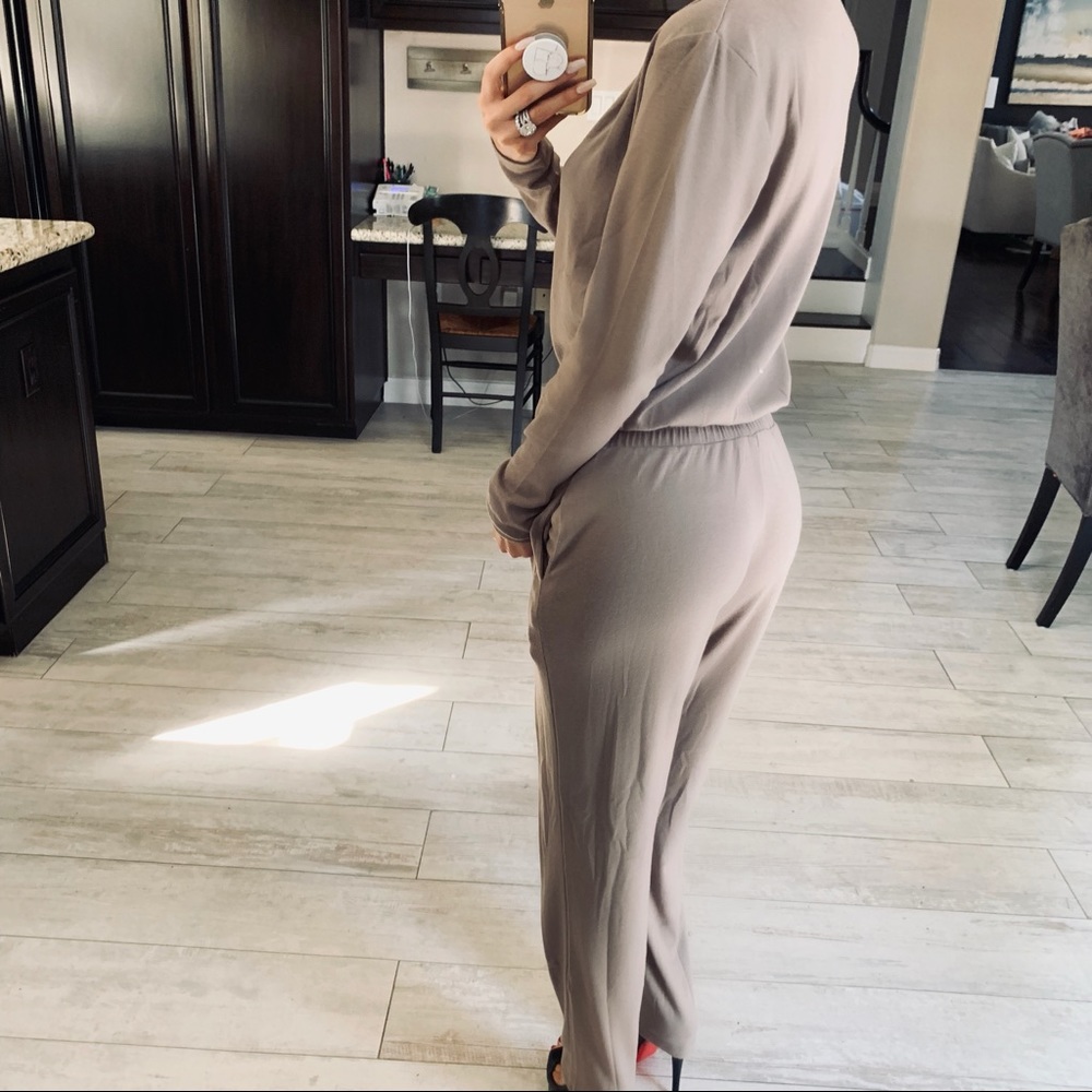 LAST▫️CLOVE Jumpsuit in Taupe - Picture 5 of 5